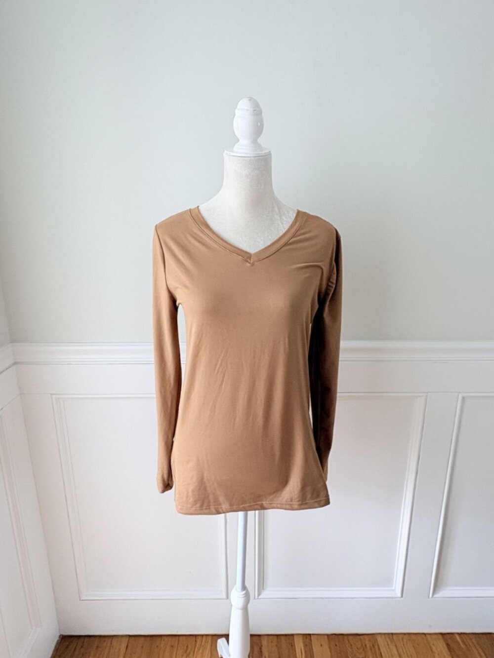 Zenana Womens Tan Long Sleeve V-Neck Top Stretch Size L - Picture 2 of 6